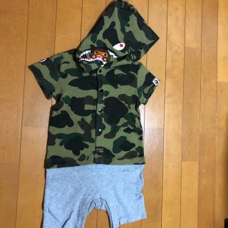 アベイシングエイプ(A BATHING APE)のbape キッズ 80cm シャーク 緑迷彩 milo ローンパス カバーオール(ロンパース)