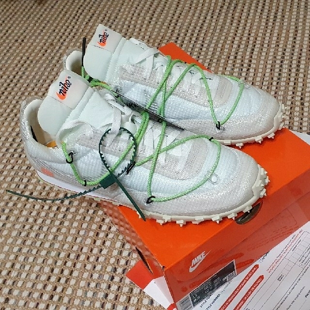 NIKE(ナイキ)のOFF-WHITE×NIKE WAFFLE LACER メンズの靴/シューズ(スニーカー)の商品写真