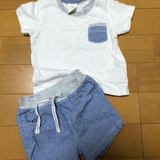 エイチアンドエム(H&M)のまめまめさま専用！H&M☆Tシャツ&短パンギャップロンパースセット (Ｔシャツ)