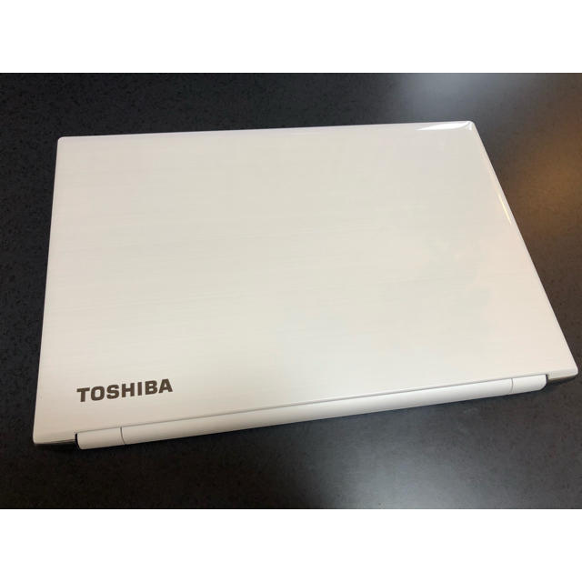 東芝(トウシバ)のT75 BWS i7 6500U RAM16GB SSHD 1T　美品  スマホ/家電/カメラのPC/タブレット(ノートPC)の商品写真