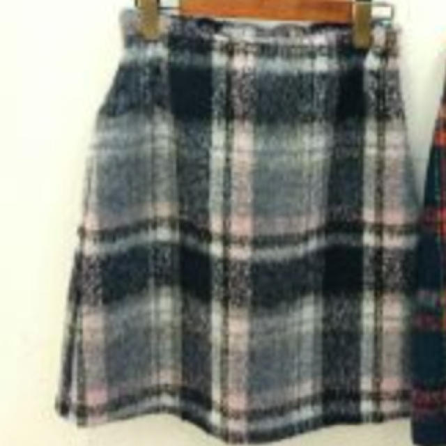 w closet(ダブルクローゼット)のシャギーチェック♡台形スカート レディースのスカート(ひざ丈スカート)の商品写真
