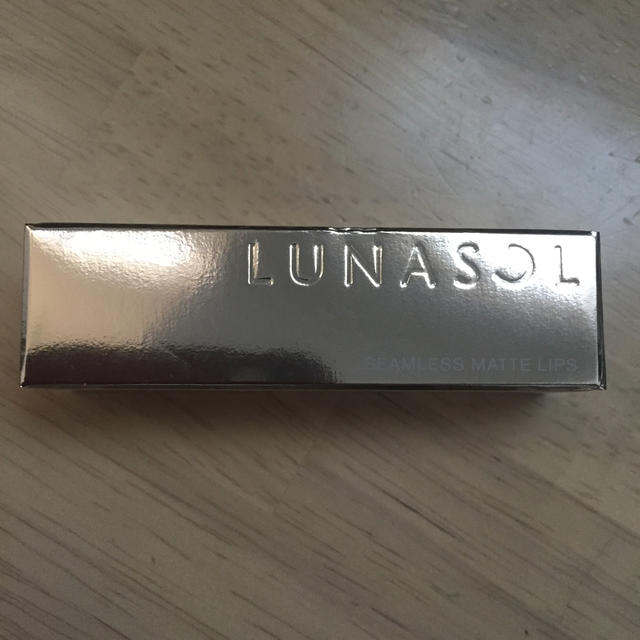 LUNASOL(ルナソル)のルナソル   シームレスマットリップス EX02  コスメ/美容のベースメイク/化粧品(口紅)の商品写真