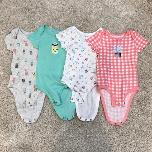 コストコ(コストコ)のPEKKLE ロンパース 18month 4枚セット キッズ/ベビー/マタニティのベビー服(~85cm)(ロンパース)の商品写真