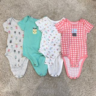 コストコ(コストコ)のPEKKLE ロンパース 18month 4枚セット(ロンパース)