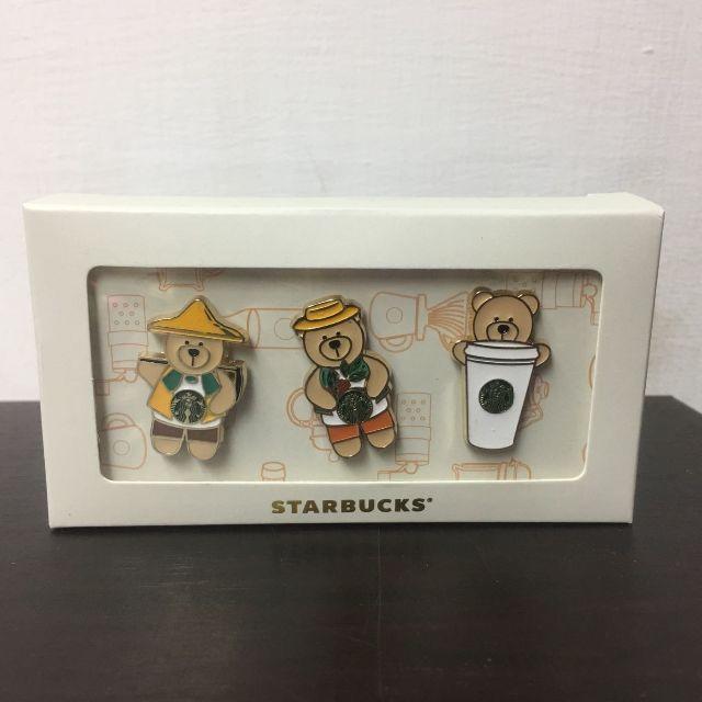 Starbucks Coffee(スターバックスコーヒー)の【国内発送】スターバックス [ピンバッジ　ベアリスタ ] スタバ　台湾　熊 エンタメ/ホビーのアニメグッズ(バッジ/ピンバッジ)の商品写真