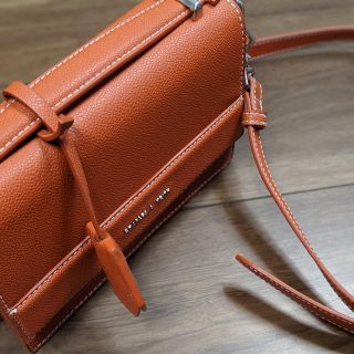 チャールズアンドキース(Charles and Keith)のCharles & Keithバッグ(ショルダーバッグ)