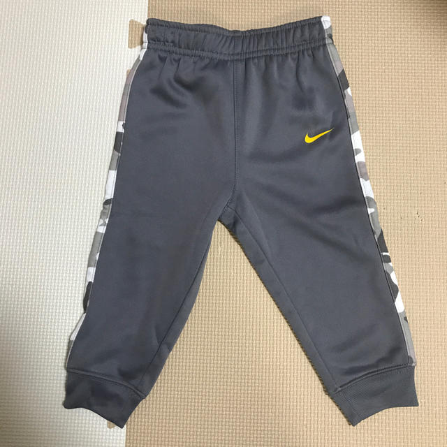 NIKE(ナイキ)のNIKE キッズ ジャージ セットアップ キッズ/ベビー/マタニティのキッズ/ベビー/マタニティ その他(その他)の商品写真