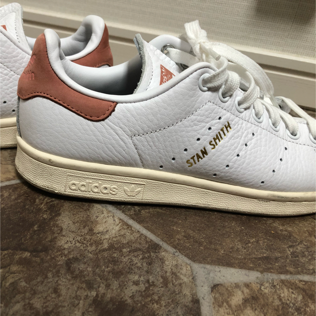 adidas(アディダス)の★美品★アディダス　スタンスミス★24センチ　3回着 レディースの靴/シューズ(スニーカー)の商品写真