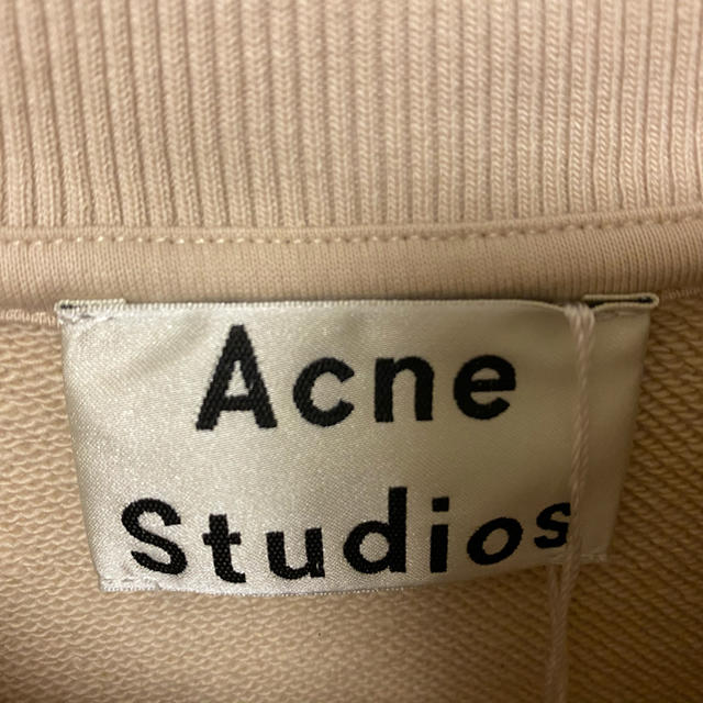 Acne Studios 雑誌プリントスウェット