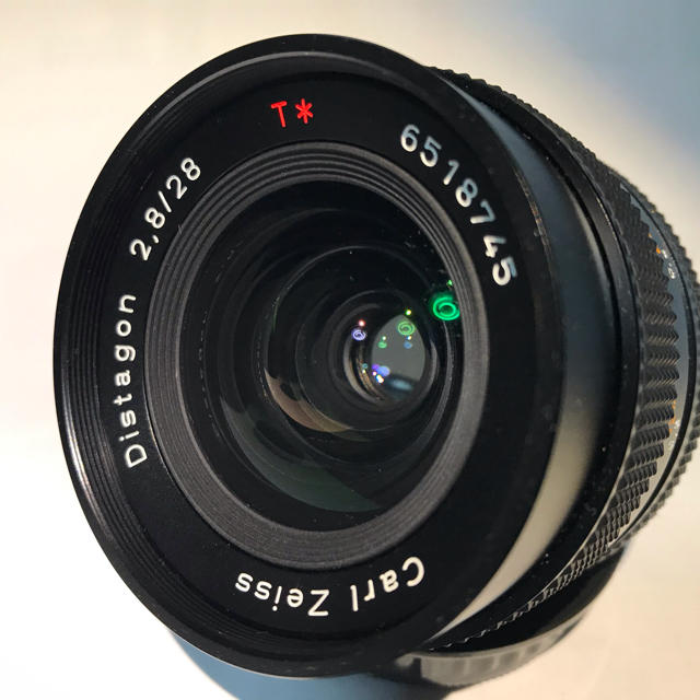 京セラ(キョウセラ)のCONTAX Carl Zeiss Distagon 28mm f2.8 AEJ スマホ/家電/カメラのカメラ(レンズ(単焦点))の商品写真