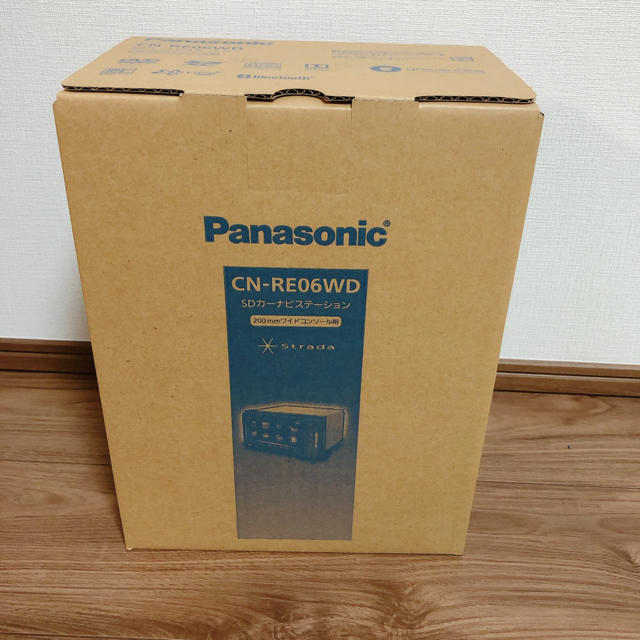 Panasonic(パナソニック)の【新品未使用】カーナビ　パナソニック　CN-RE06WD 自動車/バイクの自動車(カーナビ/カーテレビ)の商品写真
