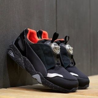 アレキサンダーマックイーン(Alexander McQueen)の
定21800円最強コラボ!アレキサンダー×プーマ高級ディスクスニーカー!完売黒(スニーカー)