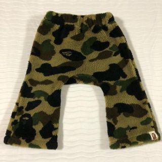 アベイシングエイプ(A BATHING APE)のbape kids 80cm もこもこ パンツ 緑迷彩 ボアパンツ キッズ(パンツ)