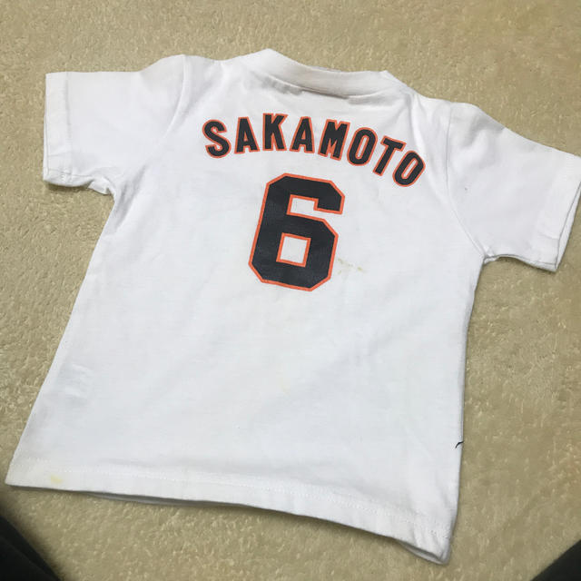 読売ジャイアンツ(ヨミウリジャイアンツ)のgiants Tシャツ　坂本勇人　90cm キッズ/ベビー/マタニティのキッズ服男の子用(90cm~)(Tシャツ/カットソー)の商品写真