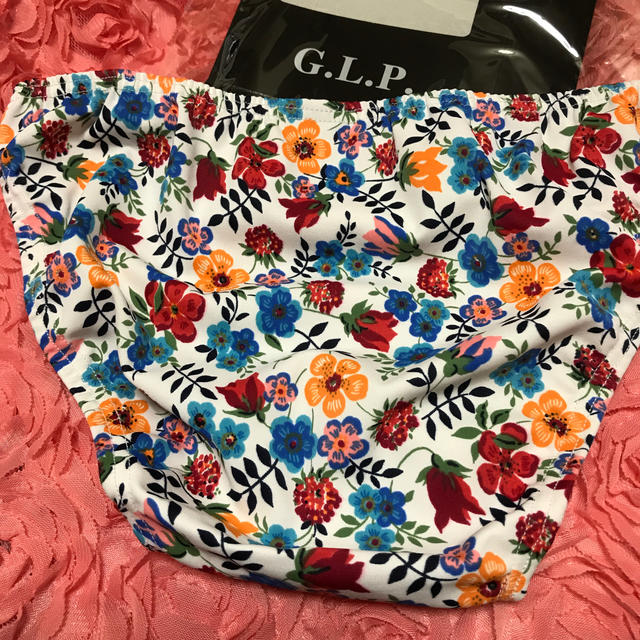 🌚G.L.P🌚men’s🌚ビキニショーツ🌚小花柄🌚男性用🌚新品🌚 メンズのアンダーウェア(その他)の商品写真