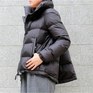 サカイ(sacai)の専用✨人気定番！美品✨sacai サカイ ダウンジャケット ブラック(ダウンジャケット)