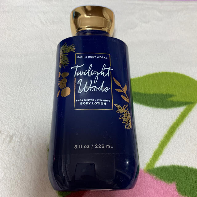 Bath & Body Works(バスアンドボディーワークス)の【お取り置き中】ボディーローション コスメ/美容のボディケア(ボディローション/ミルク)の商品写真