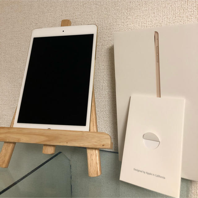 iPad mini4 wifi＋cellular ドコモPC/タブレット