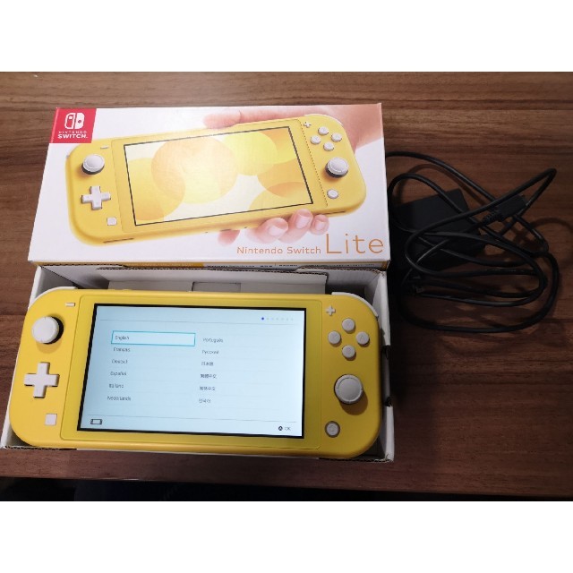 ゲームソフトゲーム機本体Nintendo Switch Lite/任天堂スイッチ ライト イエロー