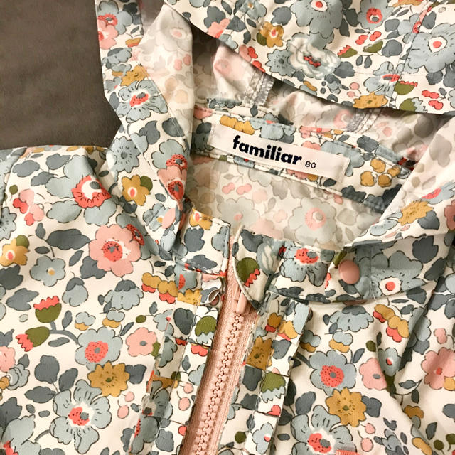 familiar - 未使用 ファミリア リバティ ウィンドブレーカーの通販 by ...