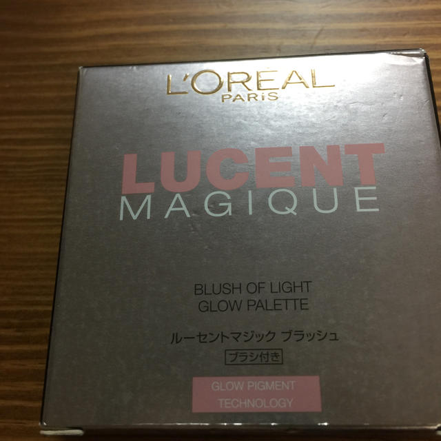 L'Oreal Paris(ロレアルパリ)の新品未使用❗️最終値引 ロレアル チーク カラー パラダイスコーラル コスメ/美容のベースメイク/化粧品(チーク)の商品写真