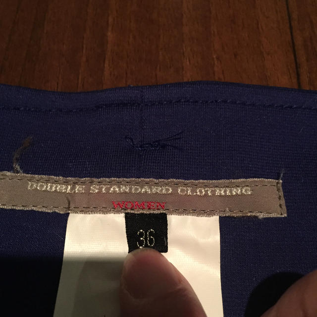 DOUBLE STANDARD CLOTHING(ダブルスタンダードクロージング)のロイヤルブルー タイトスカート レディースのスカート(ひざ丈スカート)の商品写真