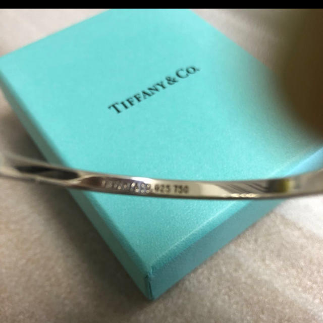 Tiffany ラブノットバングル 925 750 の通販 by ☆mimimama's shop｜ティファニーならラクマ & Co. - TIFFANY&Co. ティファニー 限定15％OFF