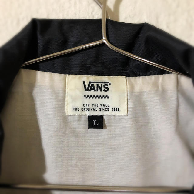 VANS(ヴァンズ)のバンズ コーチジャケット ナイロンジャケット メンズのジャケット/アウター(ナイロンジャケット)の商品写真