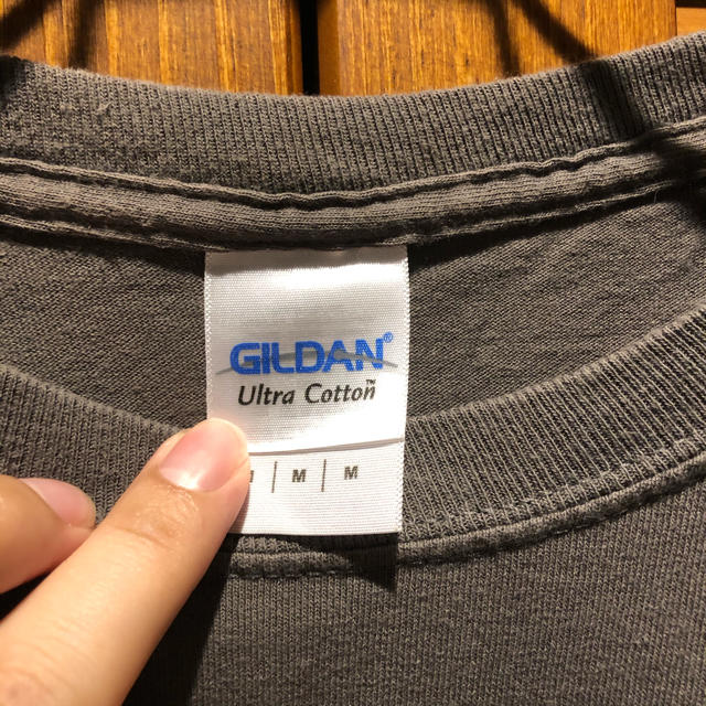 GILDAN(ギルタン)のみみず様　米国製 USA古着"GILDAN"バックプリントロングスリーブT メンズのトップス(Tシャツ/カットソー(七分/長袖))の商品写真