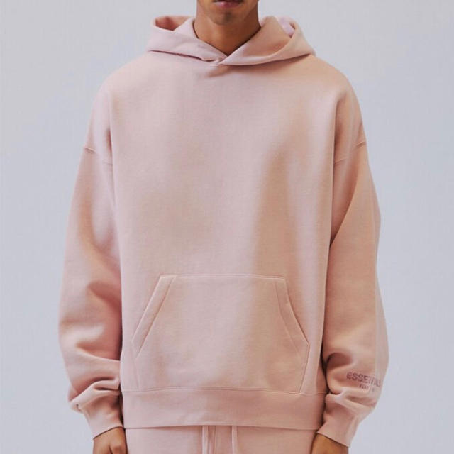 FEAR OF GOD(フィアオブゴッド)のSサイズ FOG Fear Of God Essentials パーカー ピンク メンズのトップス(パーカー)の商品写真