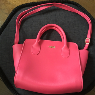 セシルマクビー(CECIL McBEE)の新品 ピンクの斜め掛けバッグ☆(ショルダーバッグ)