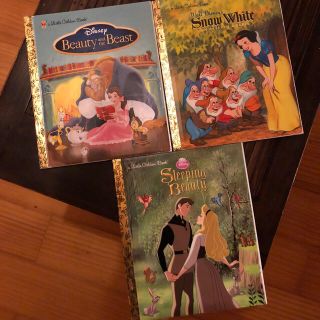 ディズニー(Disney)のGolden Books 白雪姫 美女と野獣 眠れる森の美女(洋書)