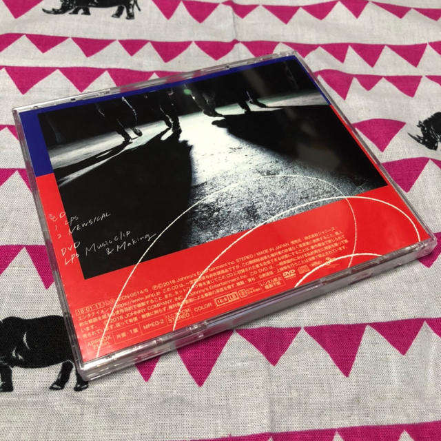 NEWS(ニュース)の【初回盤】NEWS『LPS』CD+DVD エンタメ/ホビーのCD(ポップス/ロック(邦楽))の商品写真