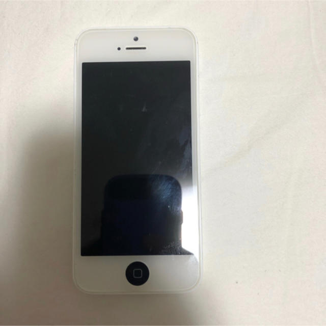 Apple(アップル)のiPhone5C White 16G スマホ/家電/カメラのスマートフォン/携帯電話(スマートフォン本体)の商品写真