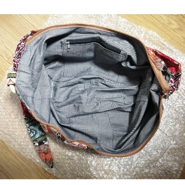 ショルダーバッグ エスニック柄 レディースのバッグ(ショルダーバッグ)の商品写真