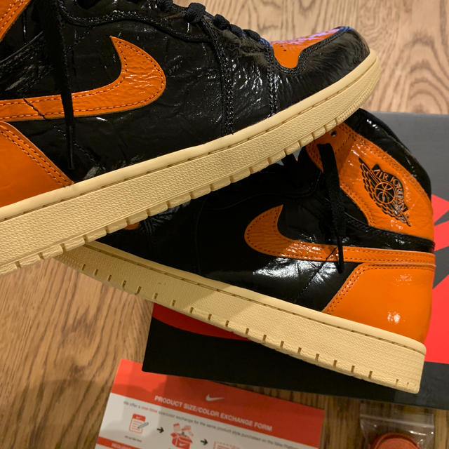 NIKE(ナイキ)のNIKE 28.5 AIRJORDAN 1 retro high OG シャタバ メンズの靴/シューズ(スニーカー)の商品写真