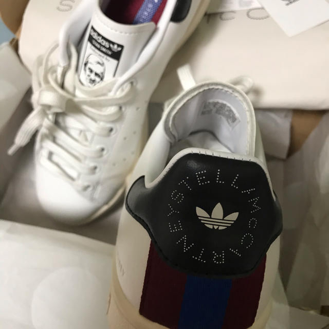 adidas by Stella McCartney(アディダスバイステラマッカートニー)の新品未使用タグ付き‼︎ステラマッカートニー✖︎アディダスコラボスタンスミス レディースの靴/シューズ(スニーカー)の商品写真