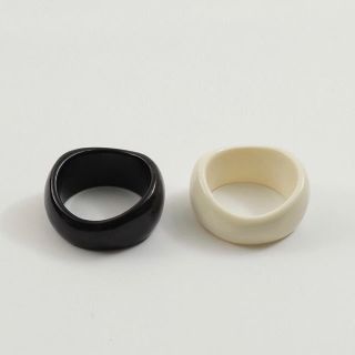 トゥデイフル(TODAYFUL)のtodayful  ワイド　アクリル　バングル　ホワイト　値下げ　(ブレスレット/バングル)