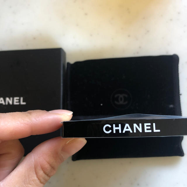 CHANEL(シャネル)の未使用！CHANEL ノベルティー　鏡 レディースのファッション小物(ミラー)の商品写真