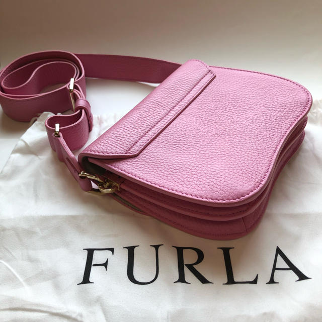 【新品】FURLA フルラ ショルダーバッグ ピンク系色