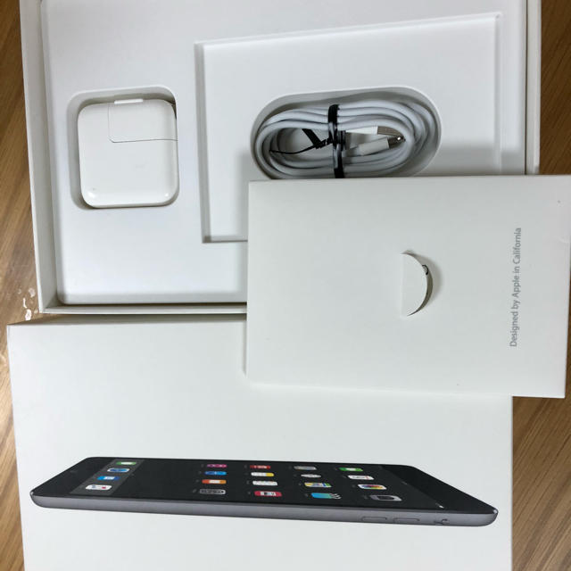 Apple mini2 wifi 16gb space grayの通販 by 太郎's shop｜アップルならラクマ - ☆極美品☆iPad 再入荷低価
