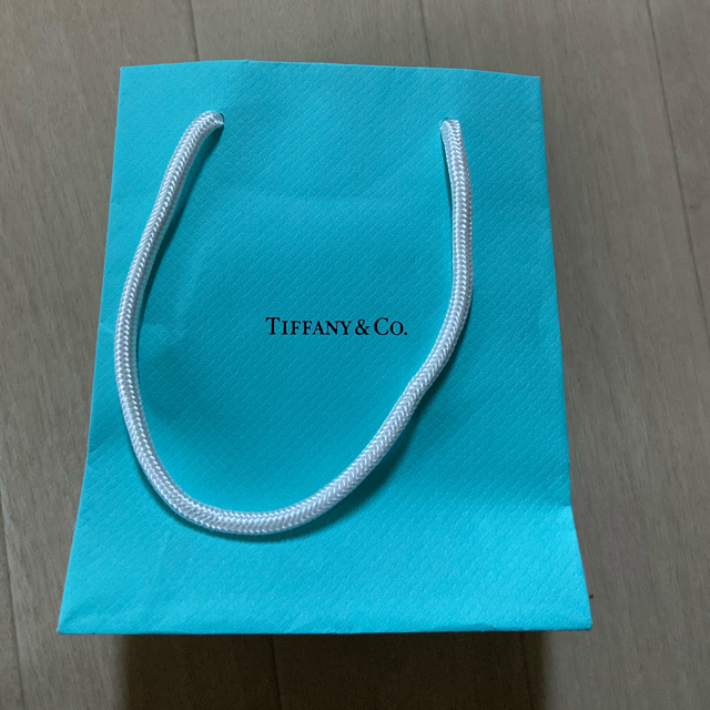 Tiffany & Co.(ティファニー)のティファニー オードパルファム 50ml コスメ/美容の香水(香水(女性用))の商品写真