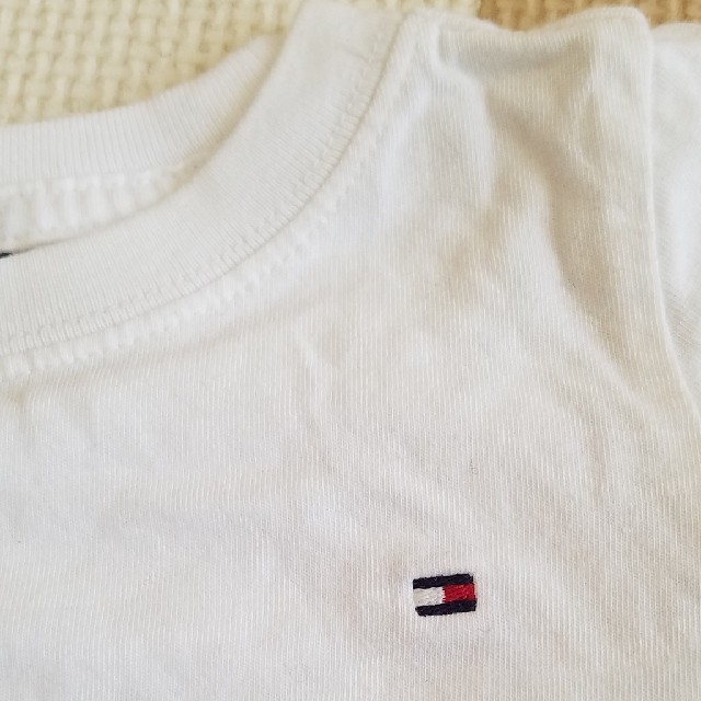 TOMMY HILFIGER(トミーヒルフィガー)のTOMMY HILFIGER　半袖Tシャツ 6-9M キッズ/ベビー/マタニティのベビー服(~85cm)(Ｔシャツ)の商品写真