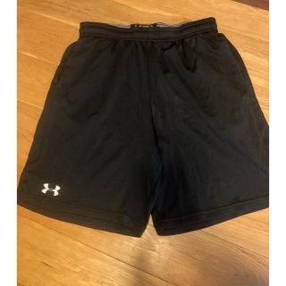 アンダーアーマー(UNDER ARMOUR)のアンダーアーマー  ハーフパンツ　黒(ショートパンツ)