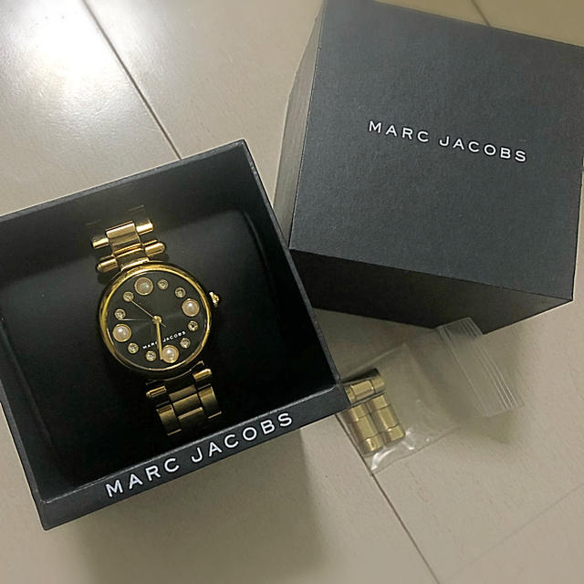 MARC JACOBS(マークジェイコブス)のmarc jacobs パール腕時計 レディースのファッション小物(腕時計)の商品写真