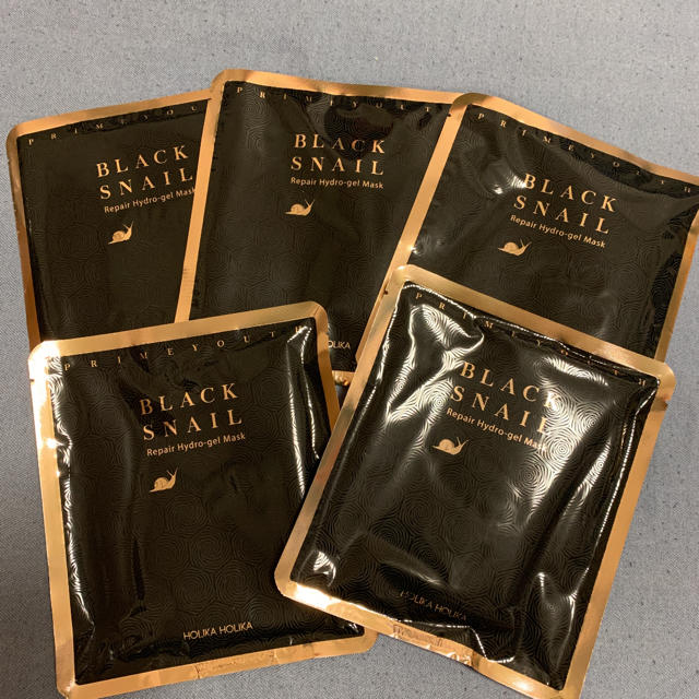 Holika Holika(ホリカホリカ)のk様専用✩.*˚Black SNAILパック15枚 コスメ/美容のスキンケア/基礎化粧品(パック/フェイスマスク)の商品写真