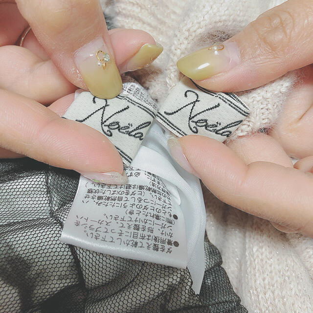 Noela(ノエラ)の【ココ様専用】ノエラ Noela ラメ混ピンクVネックニット レディースのトップス(ニット/セーター)の商品写真