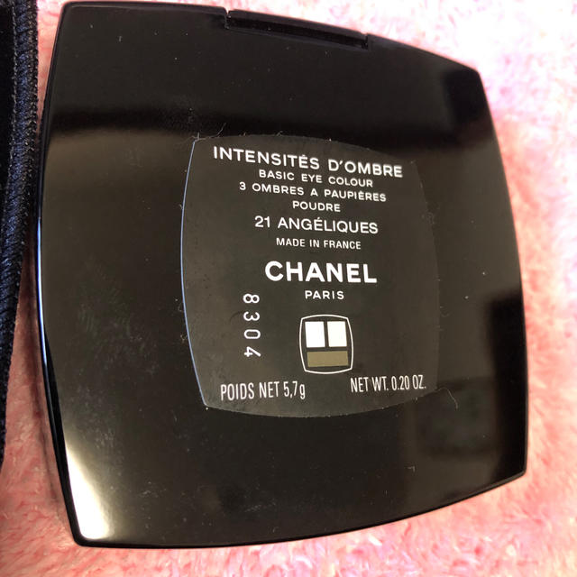 CHANEL(シャネル)のシャネル　アイシャドウ コスメ/美容のベースメイク/化粧品(アイシャドウ)の商品写真