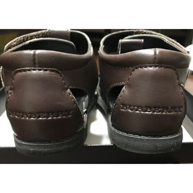 BURBERRY(バーバリー)のバーバリー  サンダル　ブラウン　17cm キッズ/ベビー/マタニティのキッズ靴/シューズ(15cm~)(サンダル)の商品写真