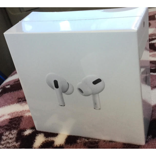 AirPods Pro エアポッド　(MWP22J/A)Apple